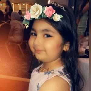 Meet your Posher, Madina